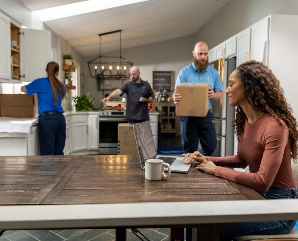 Best moving companies in Evansville IN – Shetler Moving local team packing household items